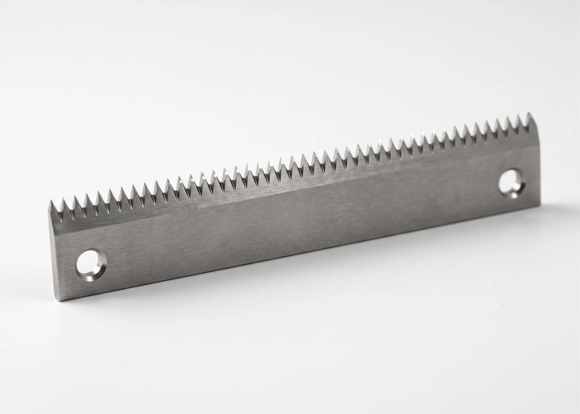 Gezahntes Messer